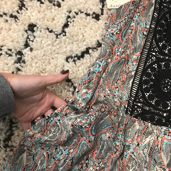 NWT Daniel rainn romper with pockets! - Picture 2 of 6